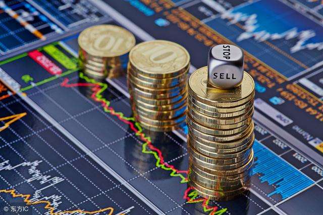 第十五届全运会男子篮球成年组A组参赛球队抵达贵港